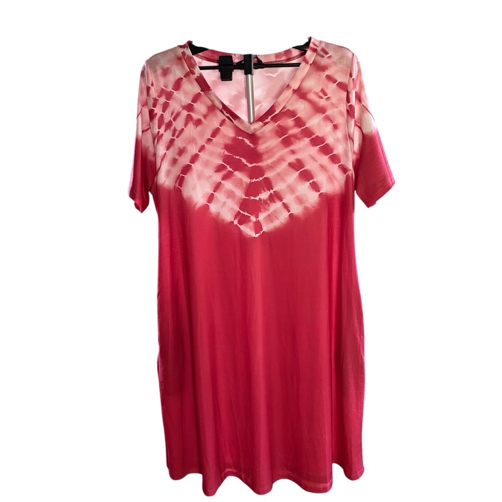 BloomChic Vivid Pink and White Tunic